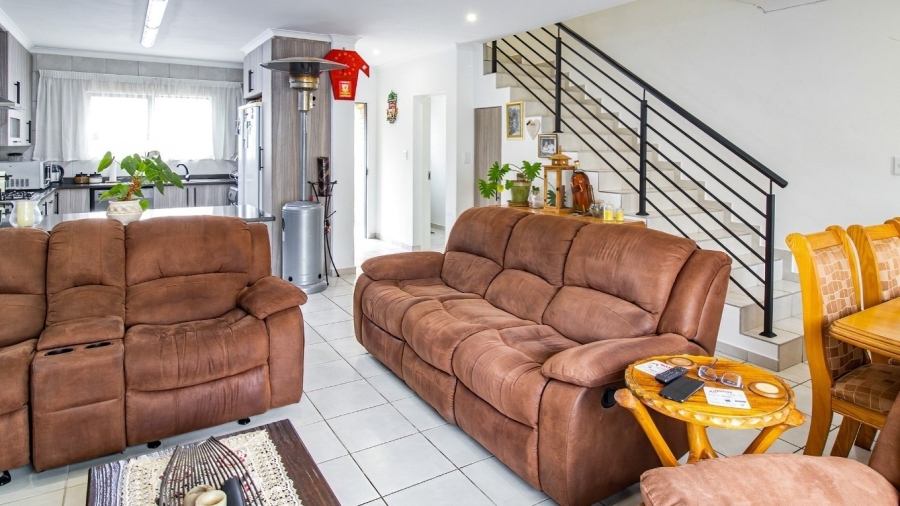 3 Bedroom Property for Sale in Brackendowns Gauteng