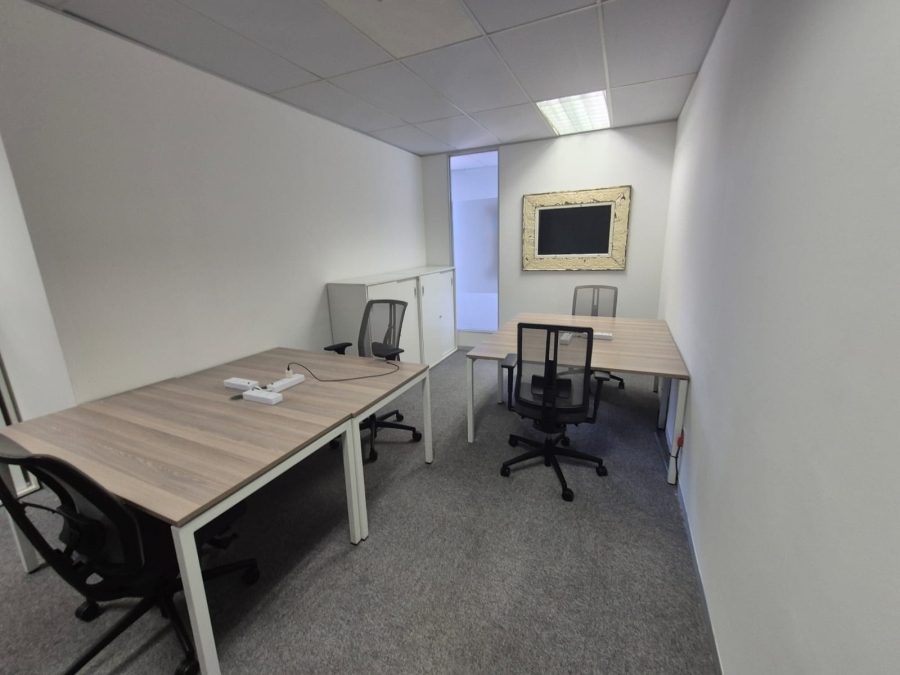 To Let Commercial Property for Rent in Die Hoewes Gauteng