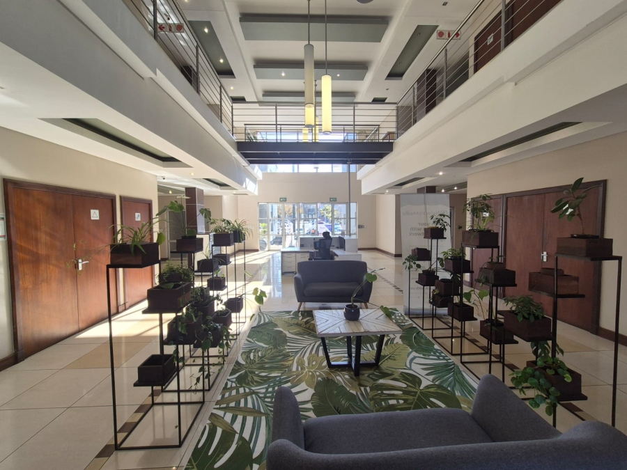 To Let Commercial Property for Rent in Die Hoewes Gauteng