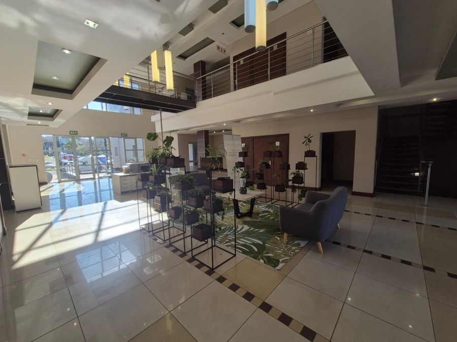 To Let Commercial Property for Rent in Die Hoewes Gauteng