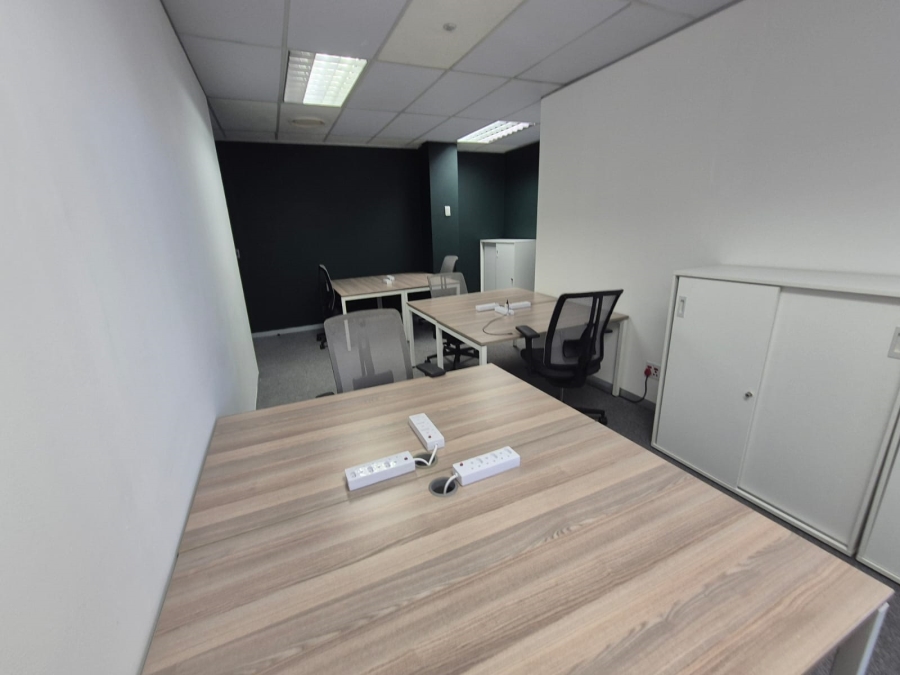 To Let Commercial Property for Rent in Die Hoewes Gauteng