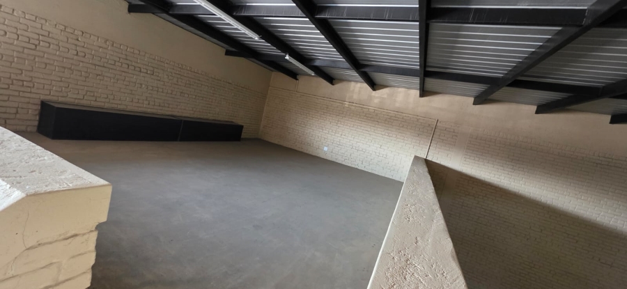To Let Commercial Property for Rent in Pomona AH Gauteng