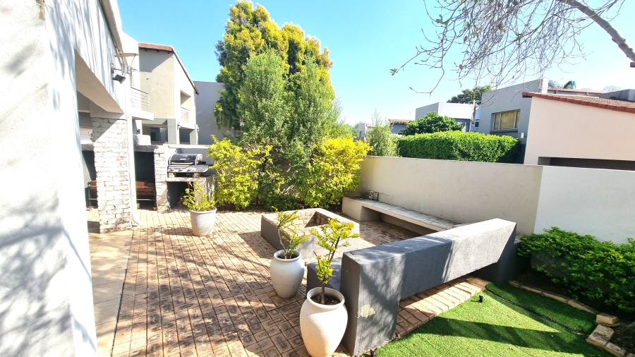 3 Bedroom Property for Sale in Six Fountains Residential Estate Gauteng