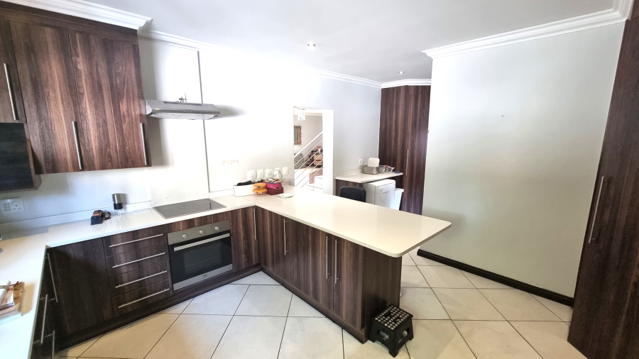3 Bedroom Property for Sale in Six Fountains Residential Estate Gauteng