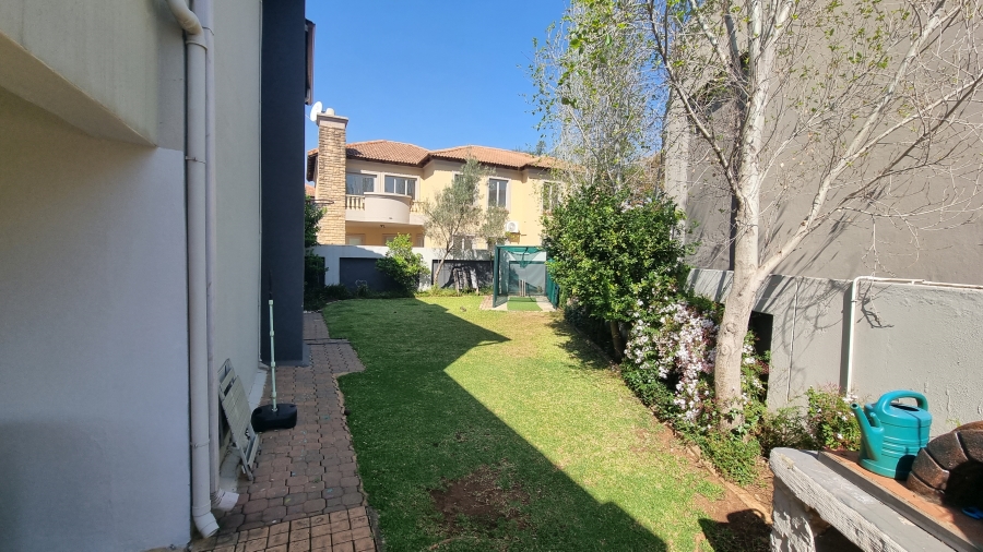 3 Bedroom Property for Sale in Six Fountains Residential Estate Gauteng