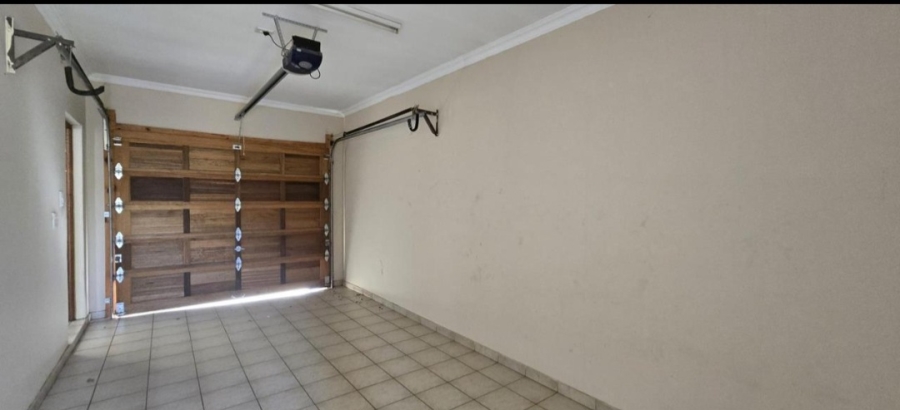 3 Bedroom Property for Sale in Sinoville Gauteng