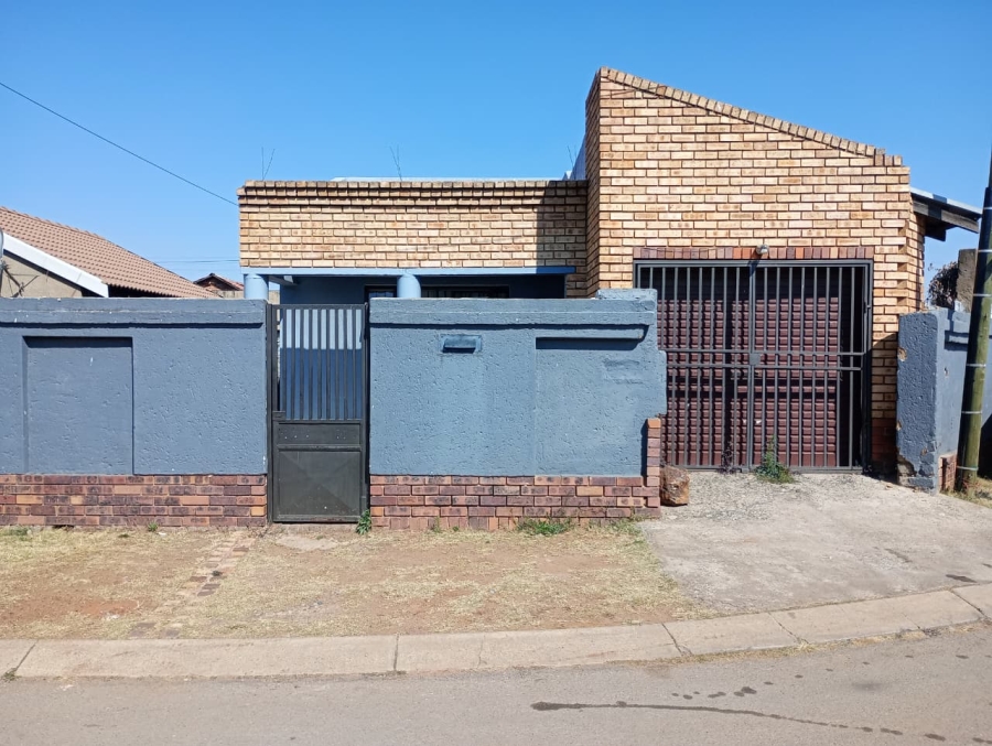 3 Bedroom Property for Sale in Moleleki Gauteng