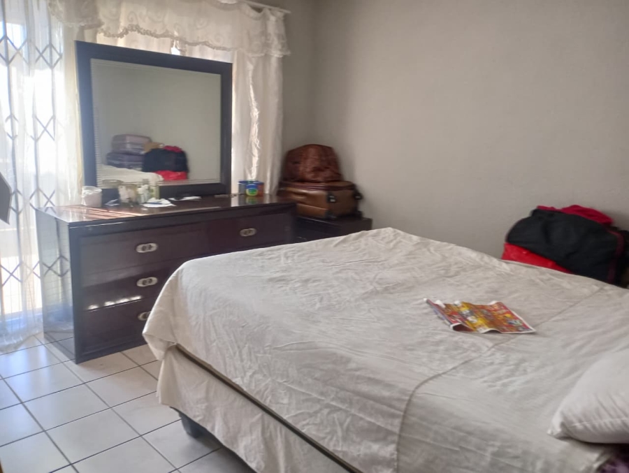 3 Bedroom Property for Sale in Moleleki Gauteng