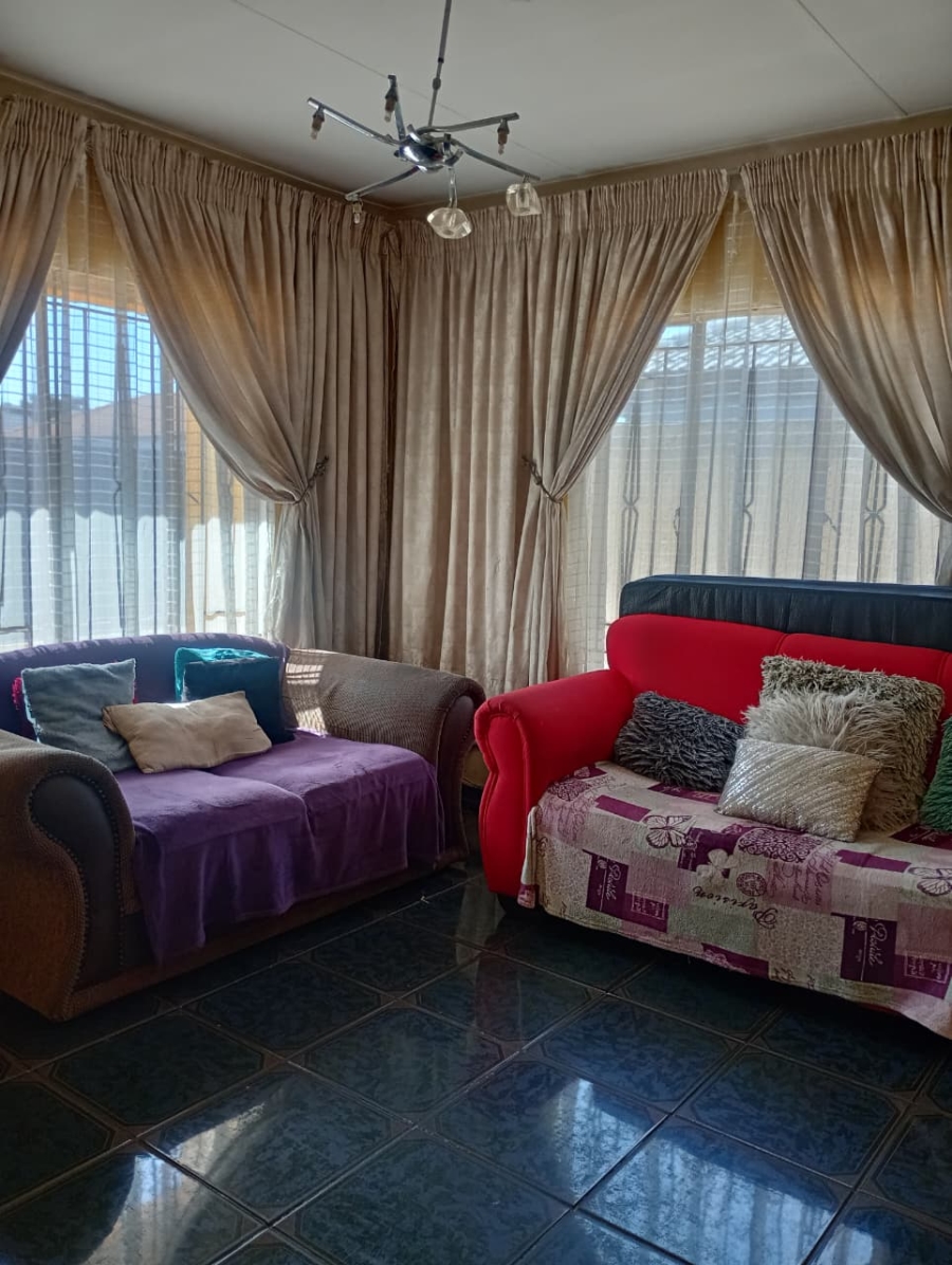 3 Bedroom Property for Sale in Vosloorus Ext 5 Gauteng