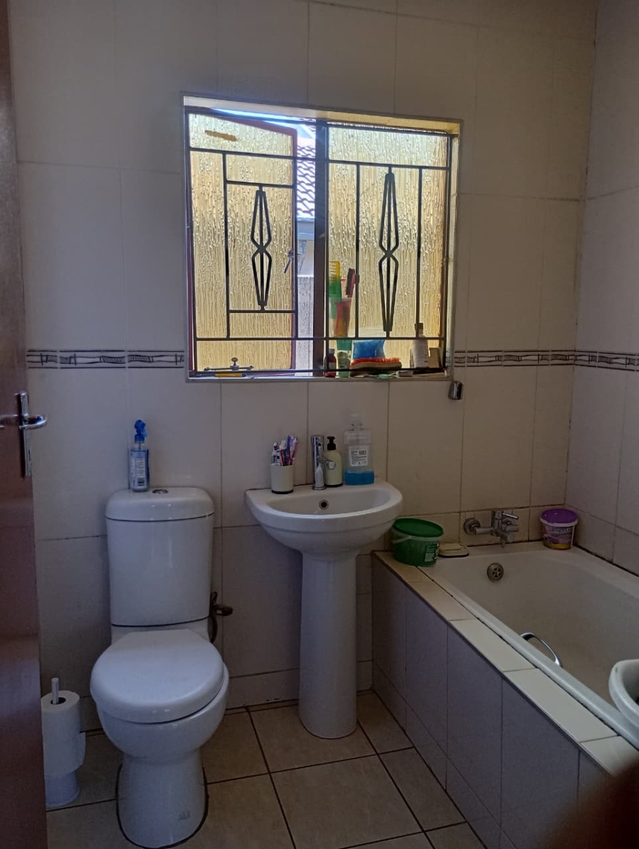 3 Bedroom Property for Sale in Vosloorus Ext 5 Gauteng
