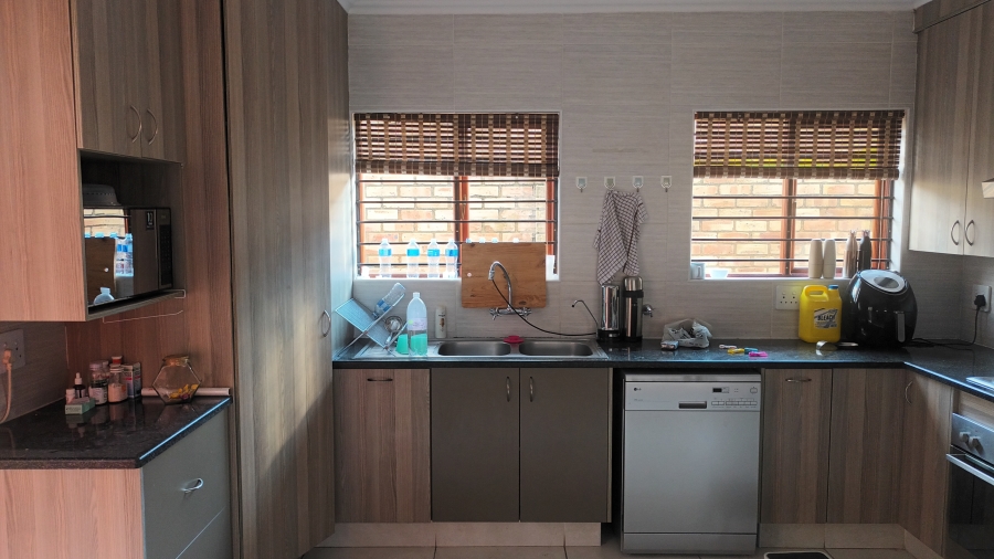 To Let 3 Bedroom Property for Rent in Chancliff A H Gauteng