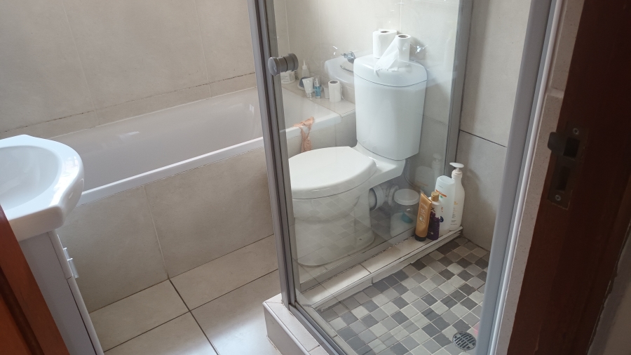 To Let 3 Bedroom Property for Rent in Chancliff A H Gauteng