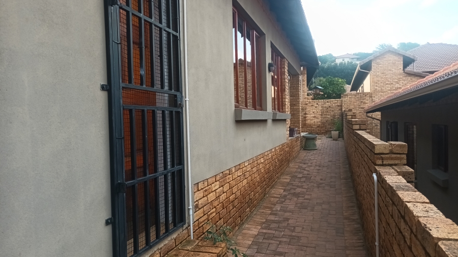 To Let 3 Bedroom Property for Rent in Chancliff A H Gauteng