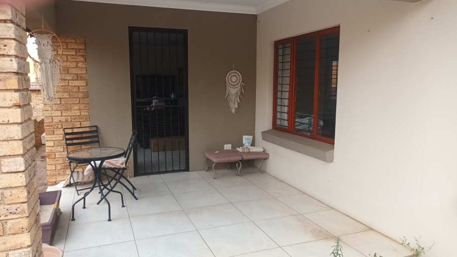 To Let 3 Bedroom Property for Rent in Chancliff A H Gauteng