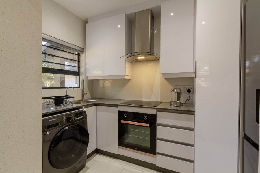 5 Bedroom Property for Sale in Die Wilgers Gauteng