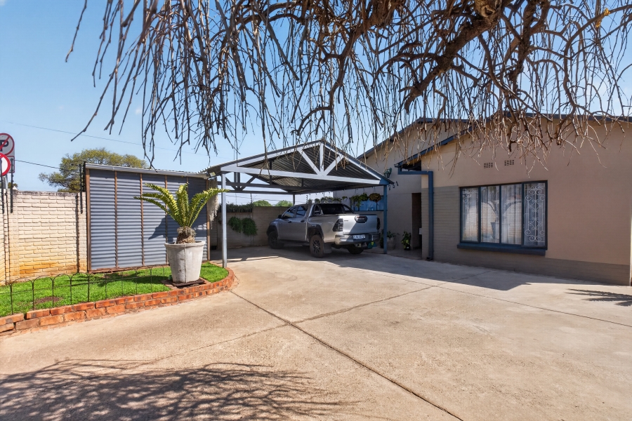 3 Bedroom Property for Sale in Villieria Gauteng