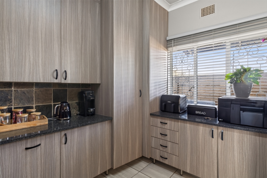 3 Bedroom Property for Sale in Villieria Gauteng