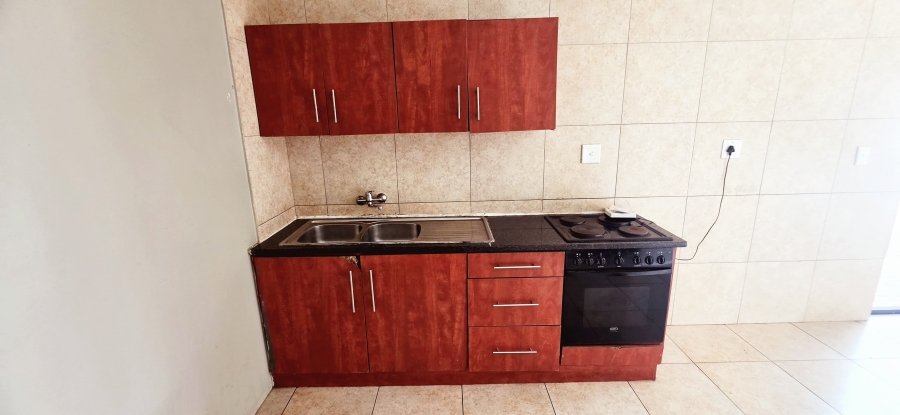 To Let 2 Bedroom Property for Rent in Lenasia Ext 9 Gauteng