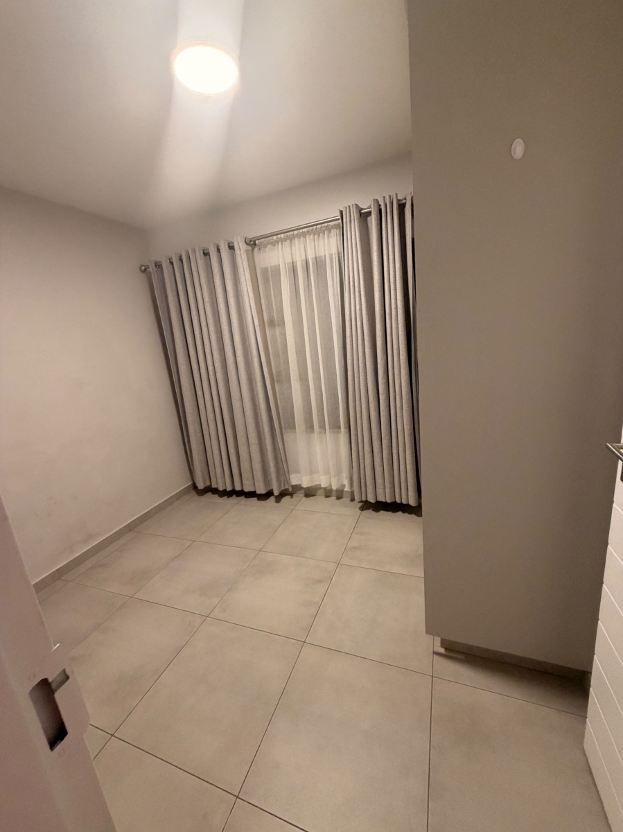 To Let 2 Bedroom Property for Rent in Lombardy Estate Gauteng