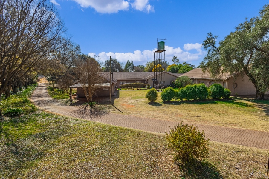 11 Bedroom Property for Sale in Benoni Orchards Ah Gauteng