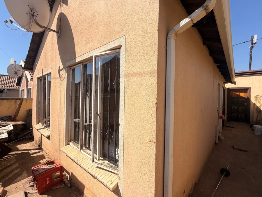 2 Bedroom Property for Sale in Mahube Valley Gauteng