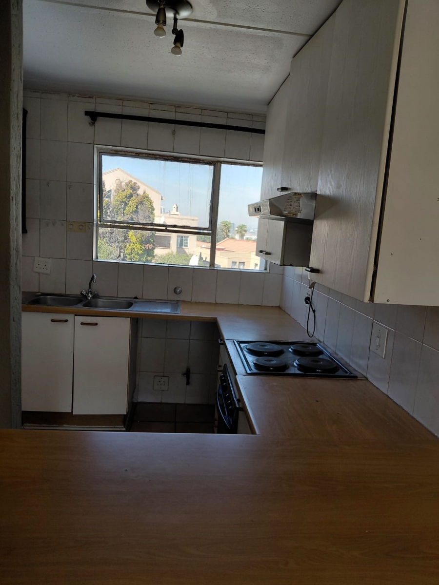 To Let 2 Bedroom Property for Rent in Vorna Valley Gauteng
