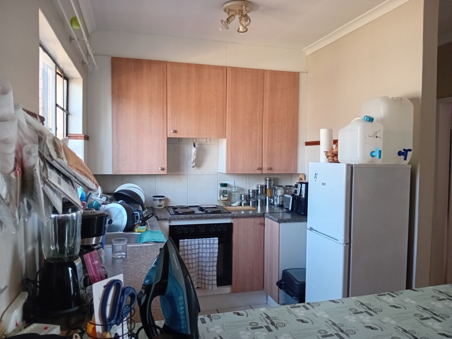 To Let 2 Bedroom Property for Rent in Equestria Gauteng