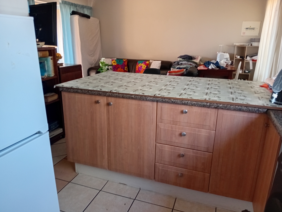 To Let 2 Bedroom Property for Rent in Equestria Gauteng
