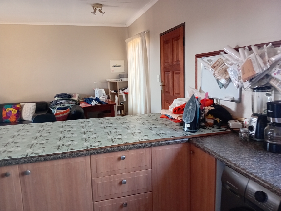 To Let 2 Bedroom Property for Rent in Equestria Gauteng