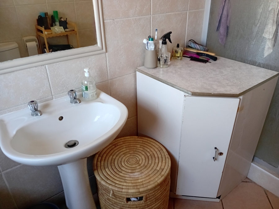 To Let 2 Bedroom Property for Rent in Equestria Gauteng