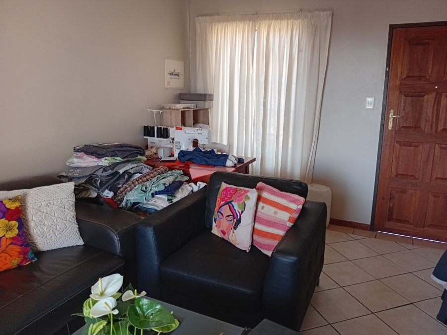 To Let 2 Bedroom Property for Rent in Equestria Gauteng