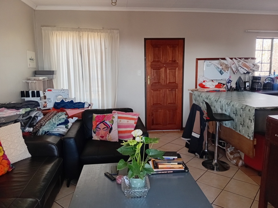 To Let 2 Bedroom Property for Rent in Equestria Gauteng