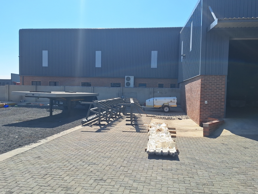 To Let Commercial Property for Rent in Knoppieslaagte Gauteng