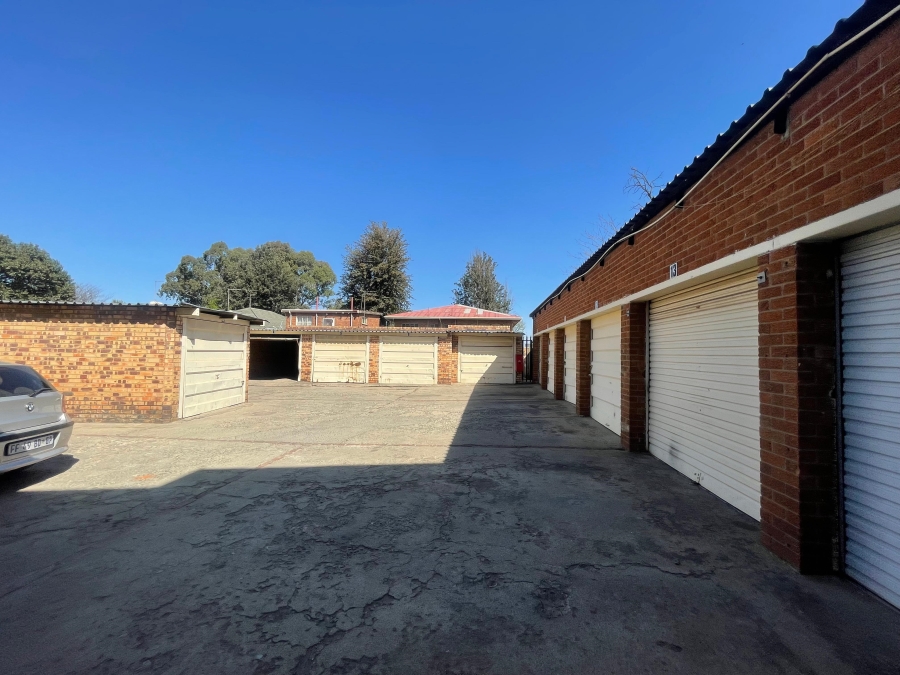 1 Bedroom Property for Sale in Germiston Central Gauteng