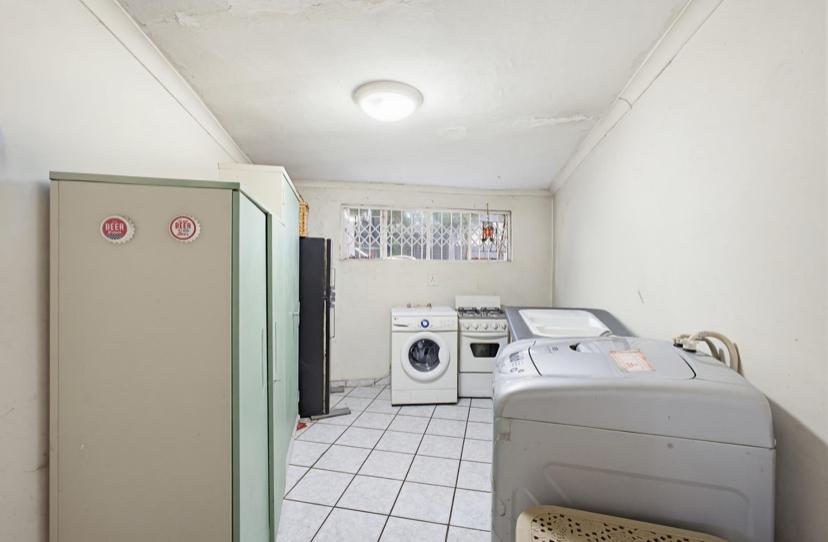 4 Bedroom Property for Sale in Rhodesfield Gauteng