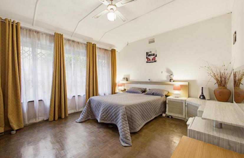 4 Bedroom Property for Sale in Rhodesfield Gauteng