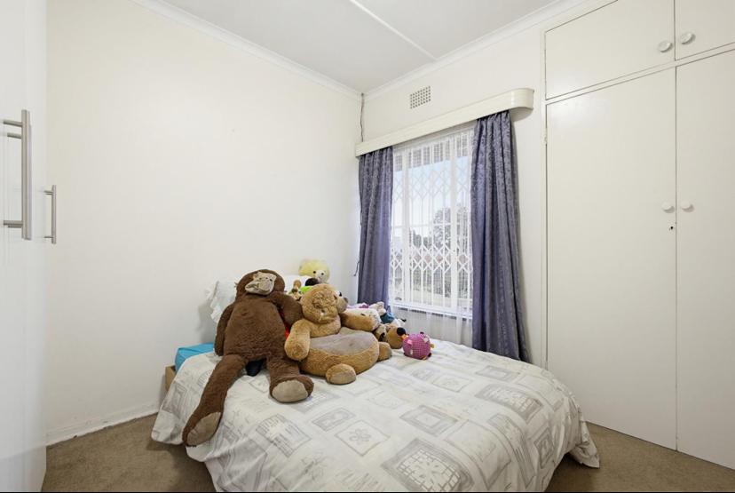 4 Bedroom Property for Sale in Rhodesfield Gauteng