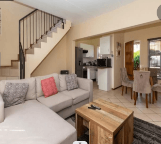 To Let 2 Bedroom Property for Rent in Little Falls Gauteng