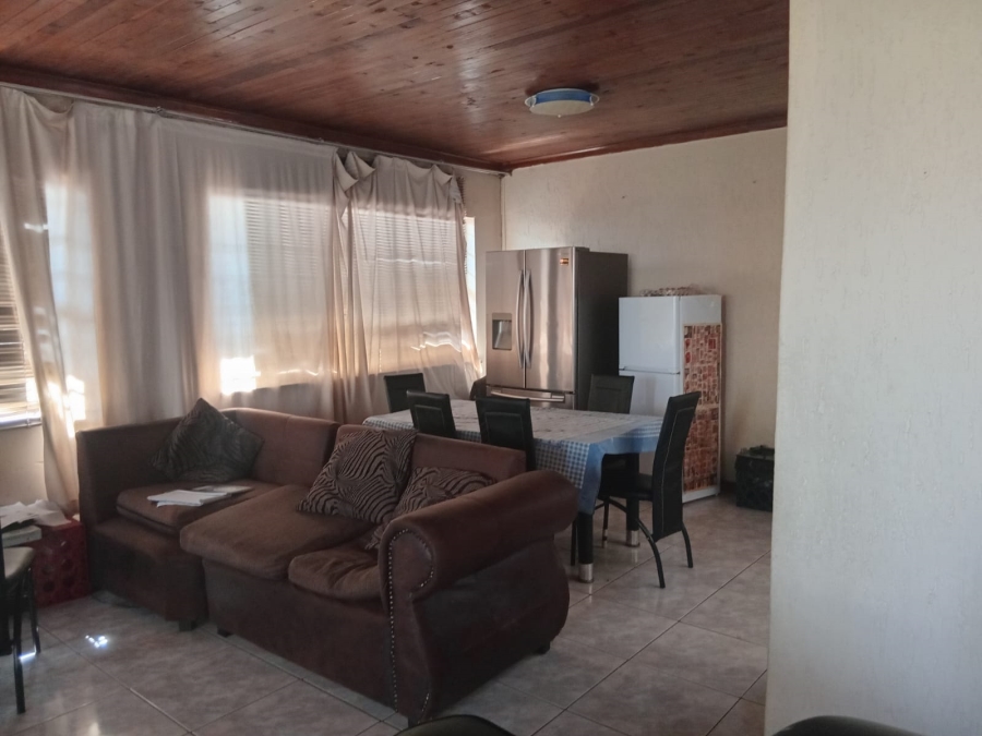 5 Bedroom Property for Sale in Leondale Gauteng