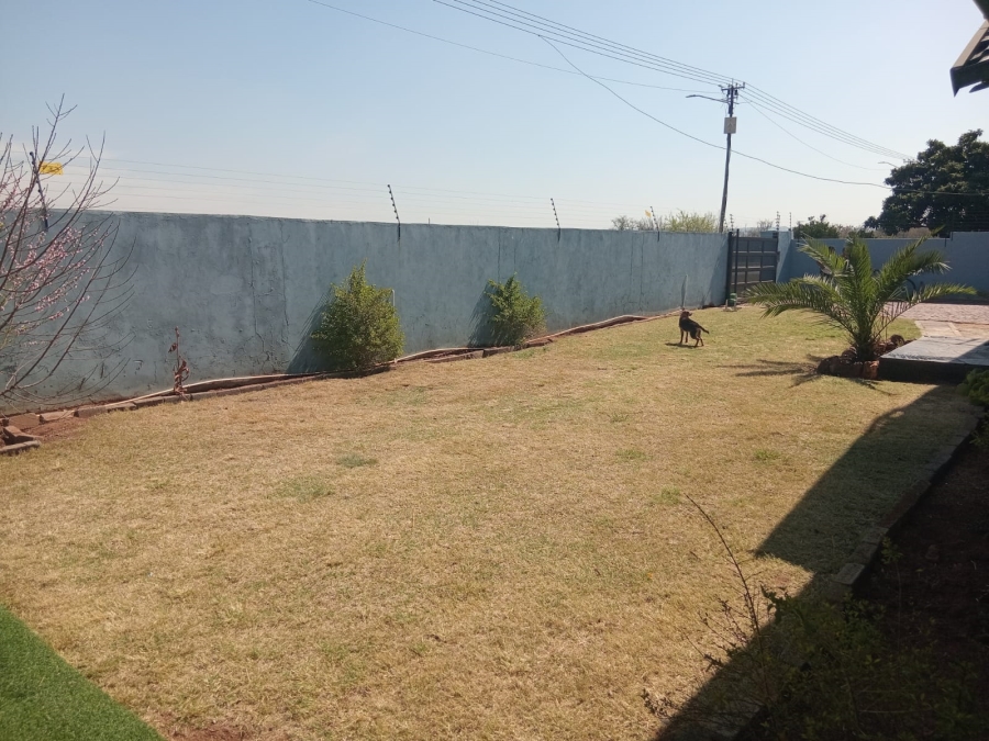 5 Bedroom Property for Sale in Leondale Gauteng