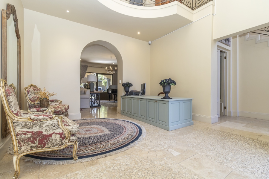 To Let 5 Bedroom Property for Rent in Houghton Estate Gauteng