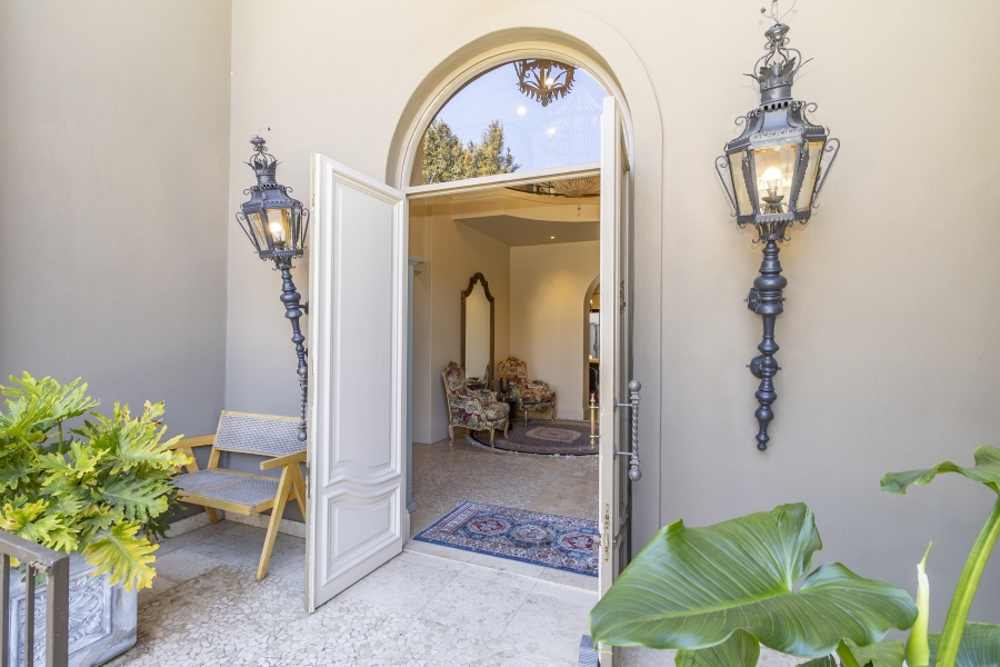 To Let 5 Bedroom Property for Rent in Houghton Estate Gauteng
