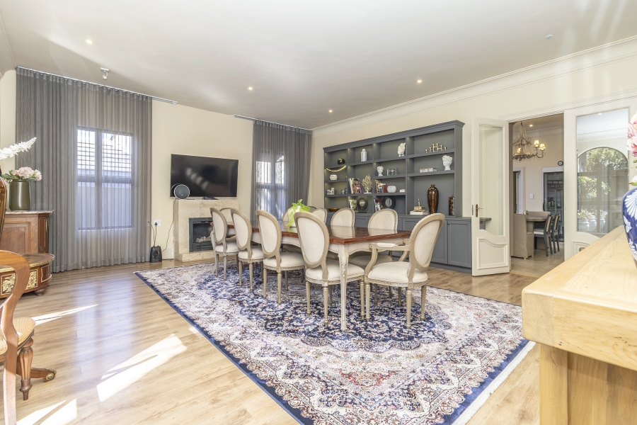 To Let 5 Bedroom Property for Rent in Houghton Estate Gauteng