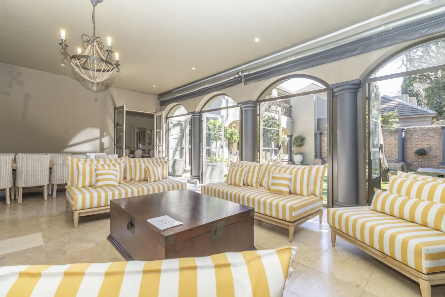 To Let 5 Bedroom Property for Rent in Houghton Estate Gauteng