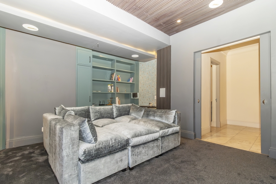 To Let 5 Bedroom Property for Rent in Houghton Estate Gauteng
