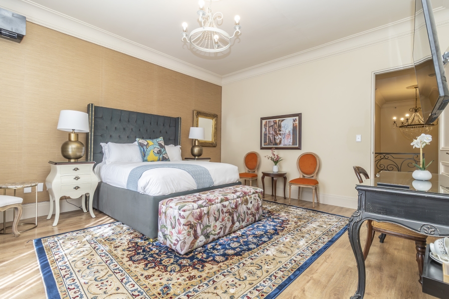 To Let 5 Bedroom Property for Rent in Houghton Estate Gauteng