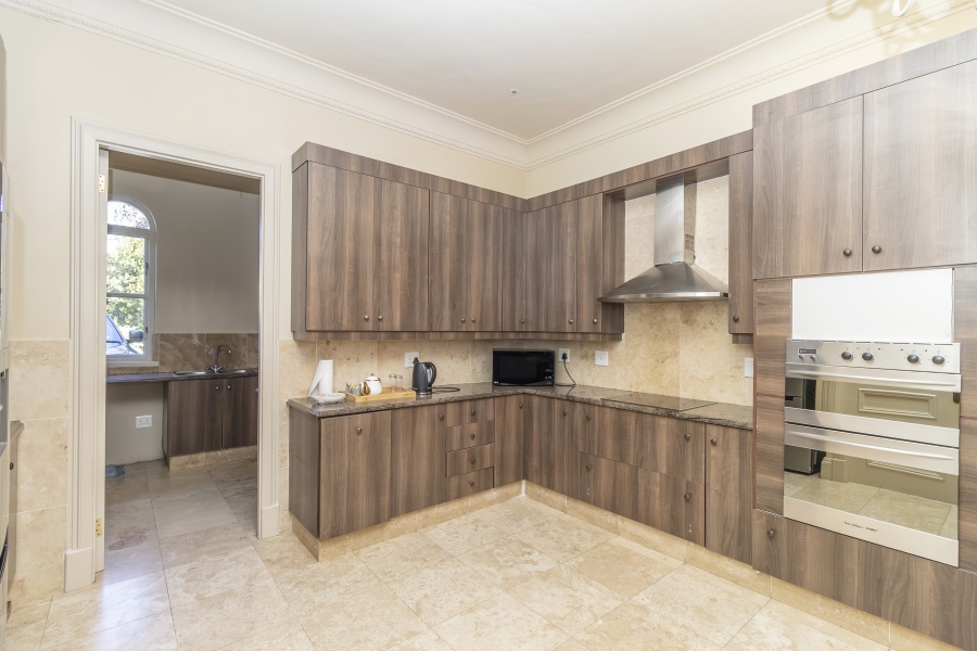 To Let 5 Bedroom Property for Rent in Houghton Estate Gauteng