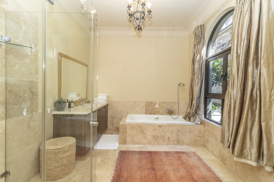 To Let 5 Bedroom Property for Rent in Houghton Estate Gauteng