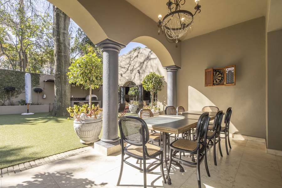 To Let 5 Bedroom Property for Rent in Houghton Estate Gauteng