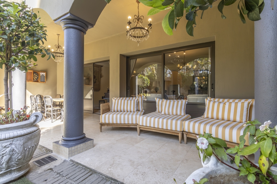 To Let 5 Bedroom Property for Rent in Houghton Estate Gauteng